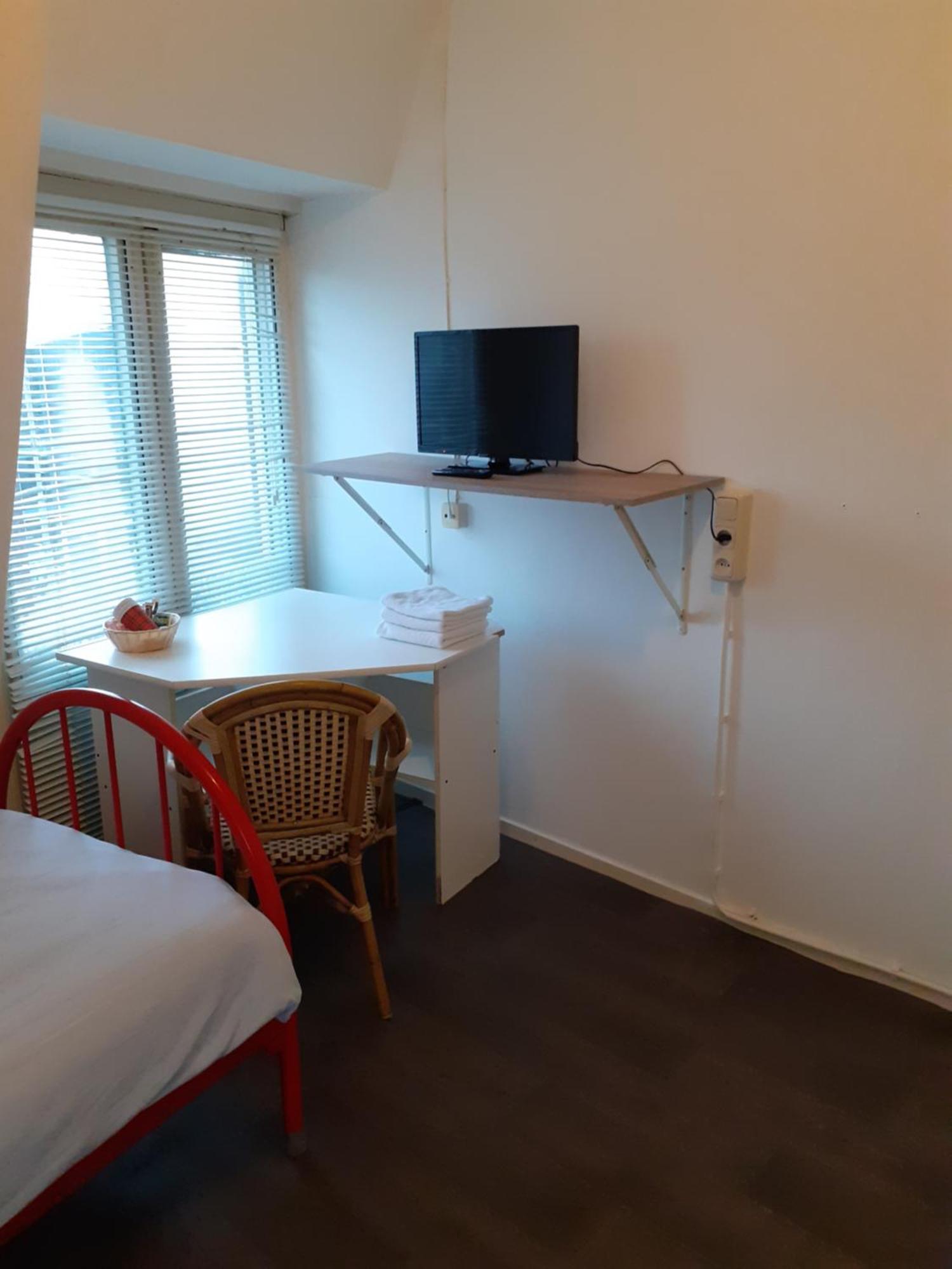 Hostel Pension Tivoli Groningen Phòng bức ảnh